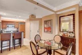 Photo #3: 2337233 Listing