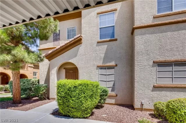 MLS: 2337247 Condo For Sale