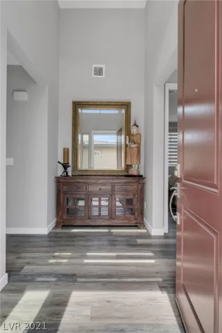 Photo #3: 2337263 Listing 