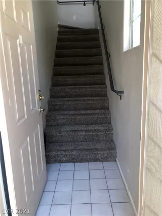 Photo #2: 2337277 Listing 