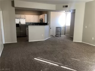 Photo #6: 2337277 Listing 