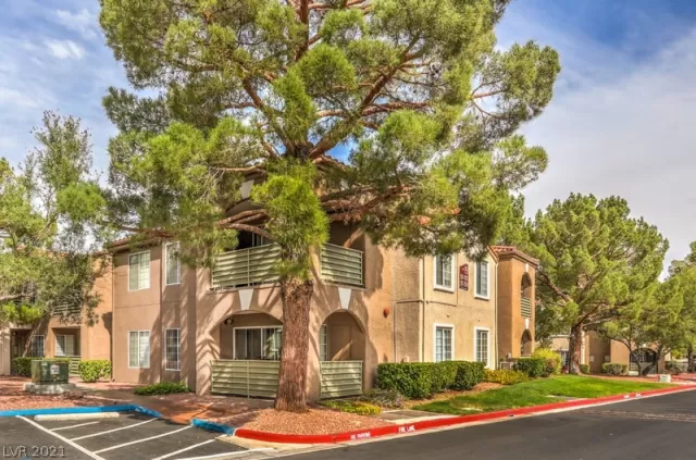 MLS: 2337294 Condo For Sale