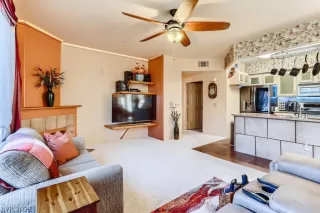 Photo #6: 2337326 Listing