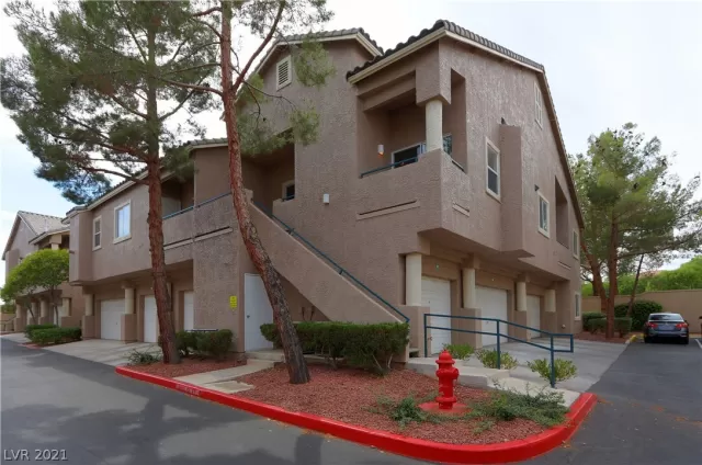 MLS: 2337372 Condo For Sale