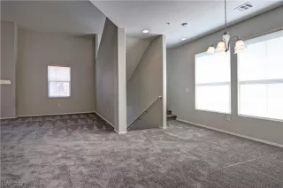 Photo #6: 2337381 Listing