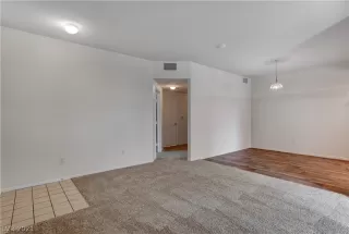 Photo #3: 2337395 Listing 