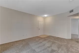 Photo #4: 2337395 Listing 