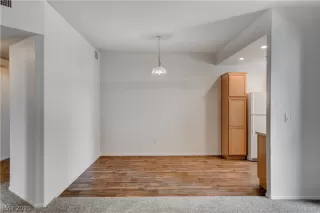 Photo #6: 2337395 Listing 