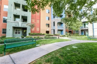 Photo #2: 2337454 Listing 