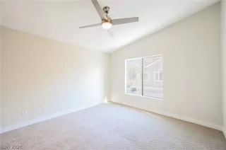 Photo #2: 2337459 Listing