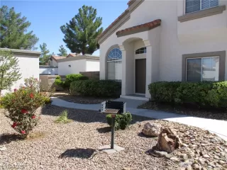 Photo #2: 2337482 Listing 