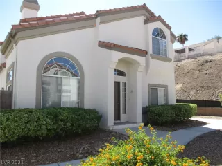 Photo #3: 2337482 Listing 