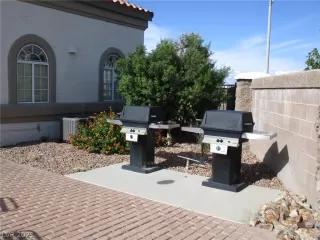 Photo #5: 2337482 Listing 