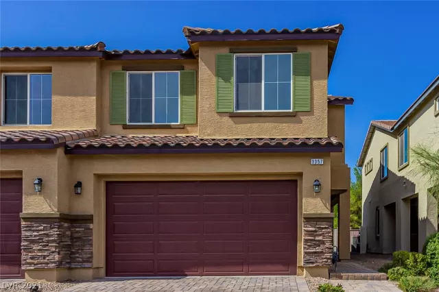 MLS: 2337510 Condo For Sale