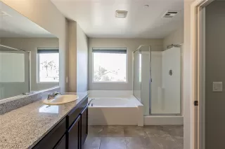 Photo #6: 2337510 Listing 