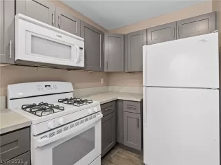 Photo #2: 2337511 Listing 