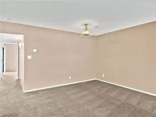 Photo #6: 2337511 Listing 