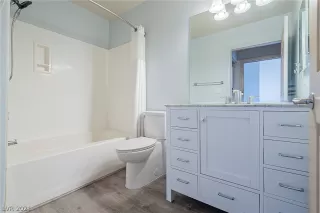 Photo #3: 2337515 Listing