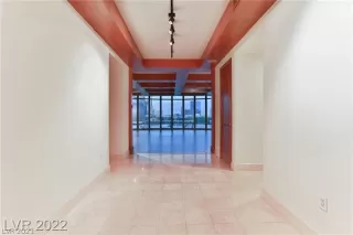 Photo #1: 2337532 Listing 