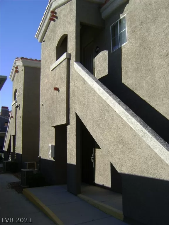 MLS: 2337546 Condo For Sale