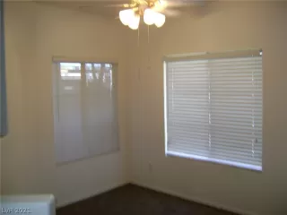 Photo #5: 2337546 Listing 