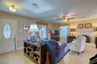 Photo #6: 2337551 Listing 