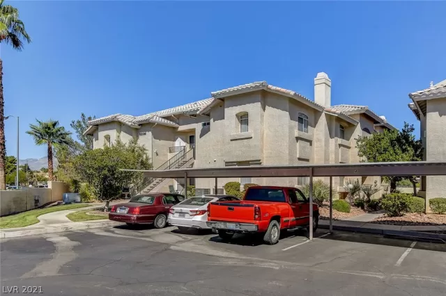 MLS: 2337557 Condo For Sale