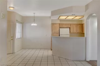 Photo #2: 2337557 Listing 