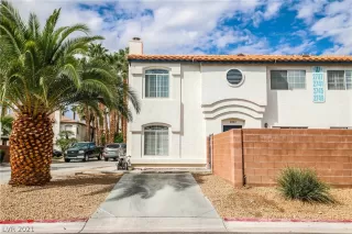 Photo #1: 2337560 Listing 