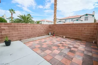 Photo #5: 2337560 Listing 