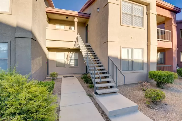 MLS: 2337564 Condo For Sale