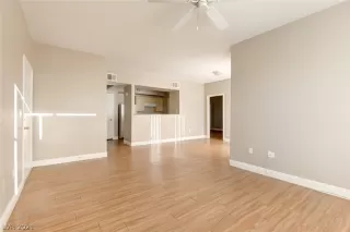 Photo #2: 2337564 Listing