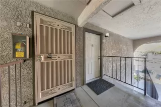 Photo #2: 2337573 Listing