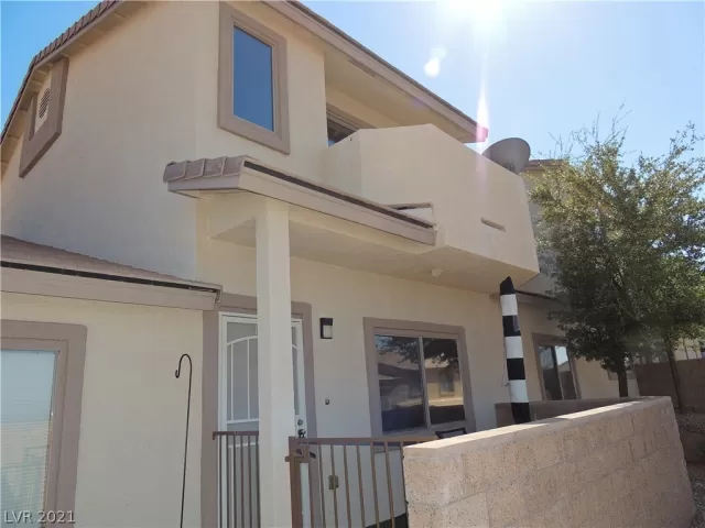 MLS: 2337575 Condo For Sale