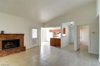 Photo #3: 2337597 Listing 