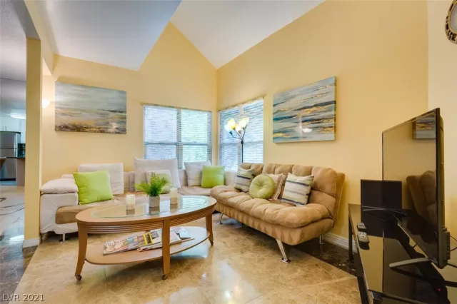 MLS: 2337601 Condo For Sale