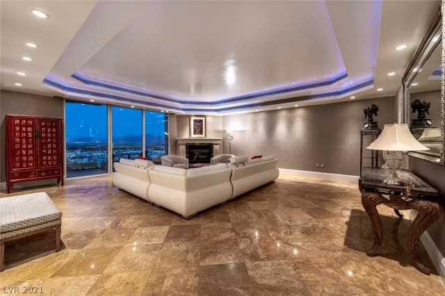 MLS: 2337605 Condo For Sale