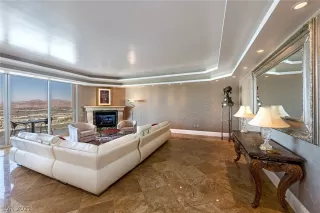 Photo #3: 2337605 Listing