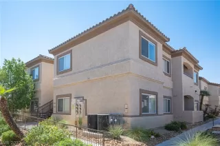 Photo #5: 2337608 Listing