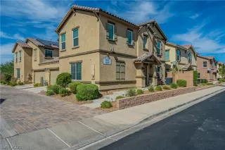 Photo #1: 2337612 Listing