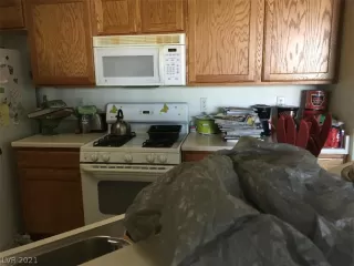 Photo #2: 2337653 Listing 