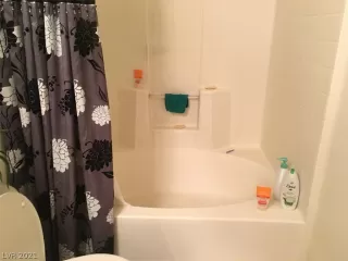 Photo #4: 2337653 Listing 