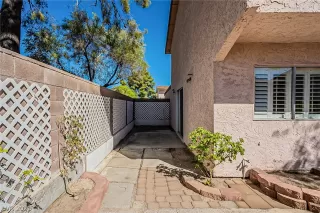 Photo #6: 2337683 Listing