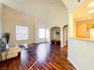 Photo #1: 2337709 Listing 