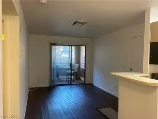 Photo #2: 2337719 Listing 