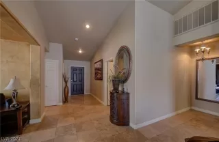 Photo #3: 2337825 Listing 