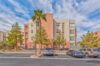 Photo #1: 2337830 Listing 