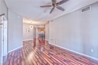 Photo #2: 2337830 Listing 