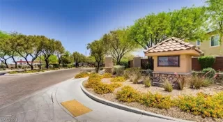 Photo #1: 2337867 Listing