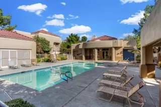 Photo #1: 2337885 Listing